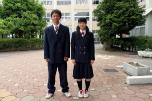 富山県立高岡西高校の制服